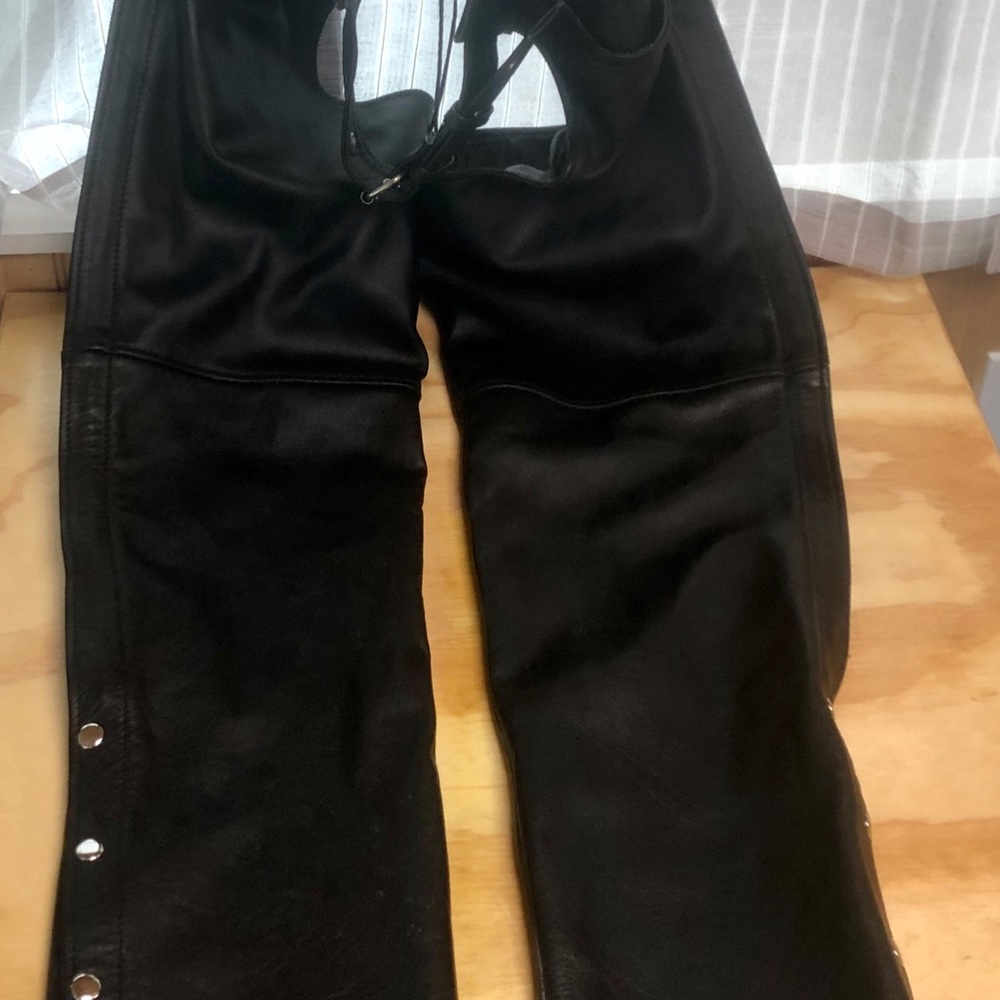 UNIK Large Black Leather Chaps with Button Legs